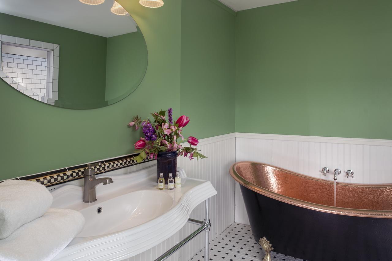 Yale Manor B&B & Yurt Glamping Eksteriør billede